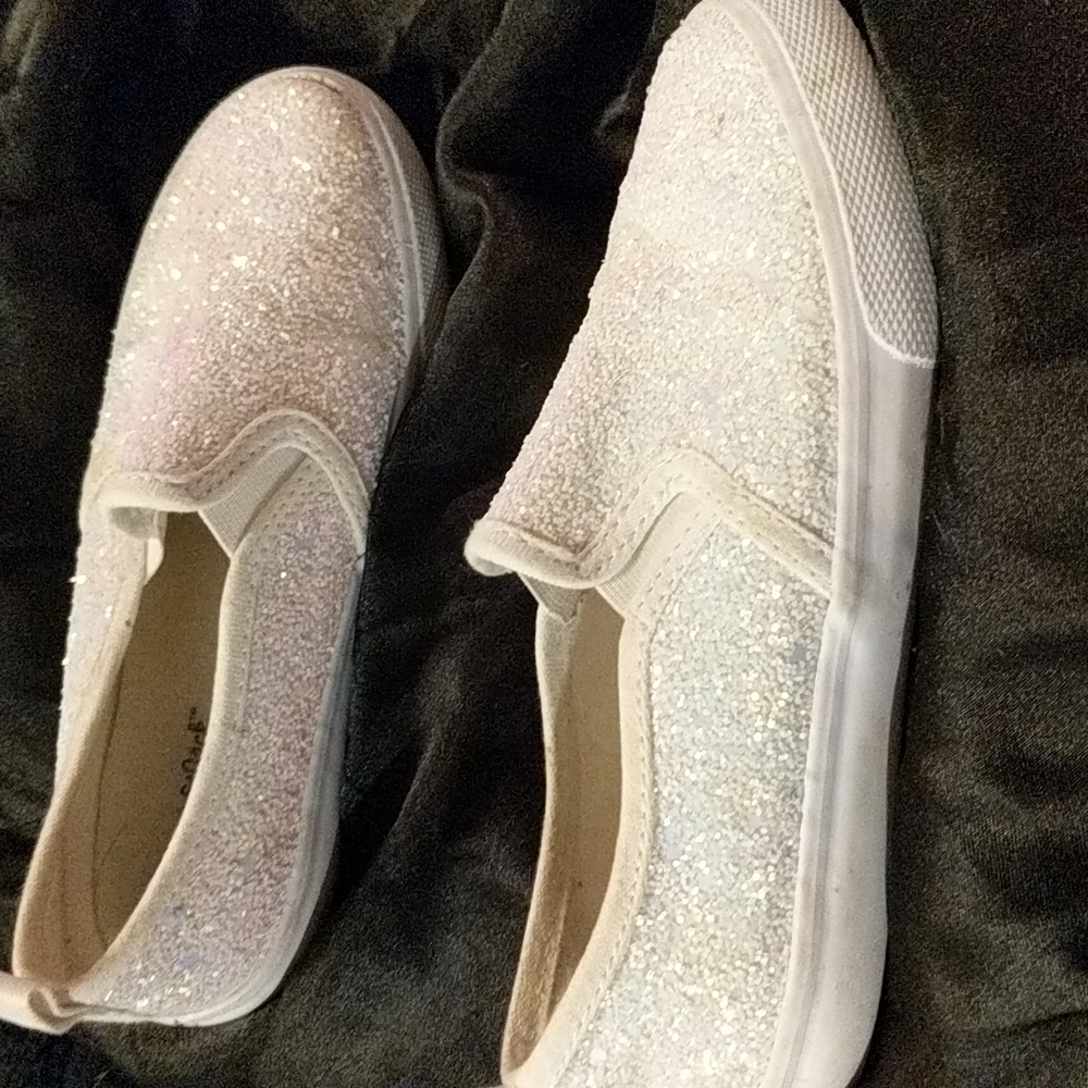 Cat and jack slip ons